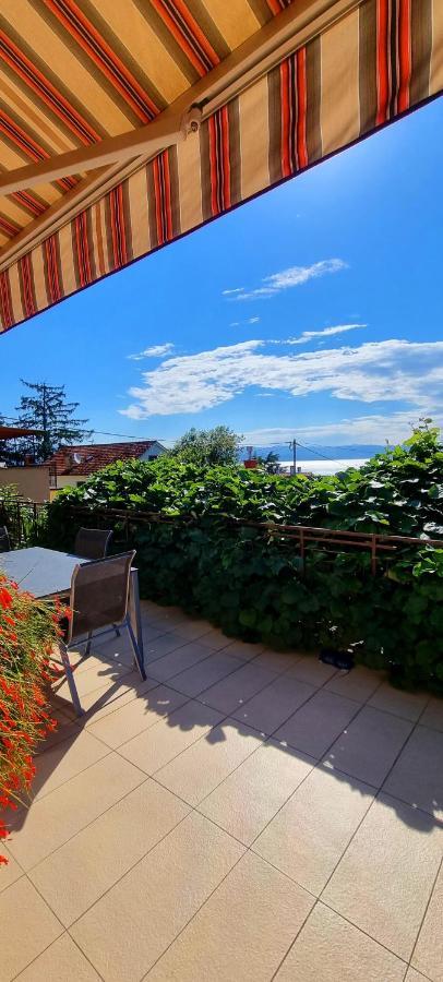 Apartments Skorup Ičići Eksteriør bilde